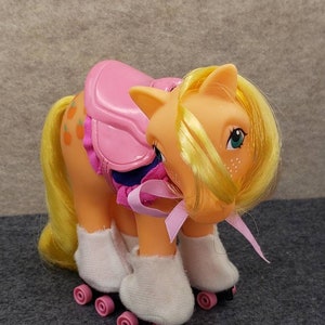 My Little Pony G1 Vintage pony clothes Great Skates #3