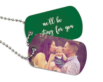 Foto a color Etiqueta de perro ~ Familia ~ Cónyuge Esposa Esposo Regalo, Marina, Ejército, Marines, Fuerza Aérea, Militar Dog Tag Collar Llavero