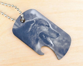 Etiqueta de perro con abridor de botellas con foto ~ Regalo del dueño del perro, dueño de una mascota, dueño de un gato, simpatía por la memoria de la mascota, collar con etiqueta de perro militar, llavero, abridor de cerveza