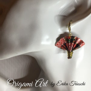 Orecchini con ventagli  fatti a mano con carta washi per origami e monachella in acciaio
