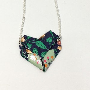 Collana con cuore origami