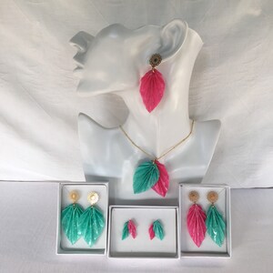 Orecchini con foglie origami fatte a mano con carta di riso