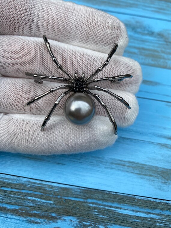 Black Widow Tarantula Spider Brooch Pin Silver Pe… - image 2
