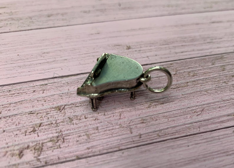 BEAU Sterling Silver 925 Grand Piano Keys Movable Opens Music Band Pendant Charm for Necklace or Charm Bracelet