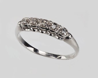 Vintage 1950s 14k white gold wedding band 5 diamonds .08ct