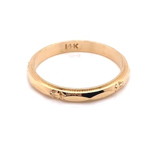Vintage 1940’s 14k yellow gold engraved orange blossom stackable wedding band