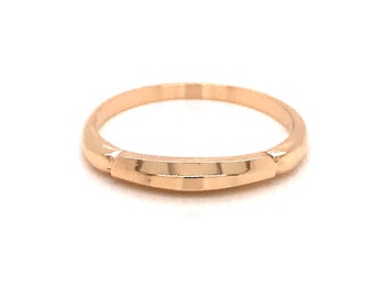 Vintage 1940's 14k yellow gold beveled edge design wedding band