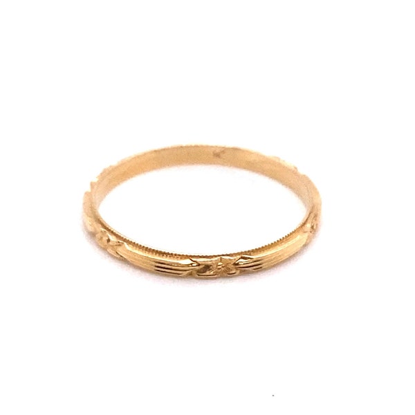 Vintage 1940’s 14k yellow gold engraved orange blossom stackable wedding band