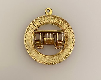 Vintage 14k yellow gold San Francisco trolley cable car charm