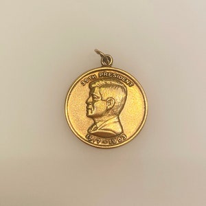 Vintage 14k yellow gold &quot;35th president&quot; John F Kennedy charm