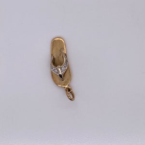 vintage 14k yellow gold flip flop charm with 6 small diamonds