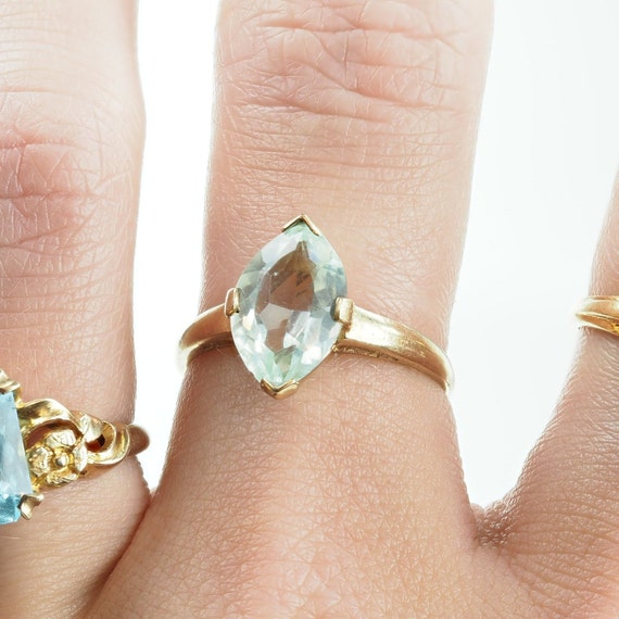 Vintage 1940s 10k gold light blue stone ring - image 4