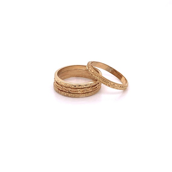 Vintage 1940's 14k yellow gold engraved stackable… - image 2