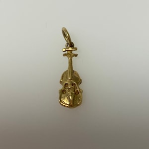 Vintage 14k yellow gold cello charm
