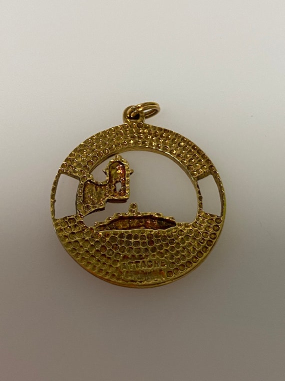 Vintage 14k yellow gold Puerto Rico Fairwind charm - image 4