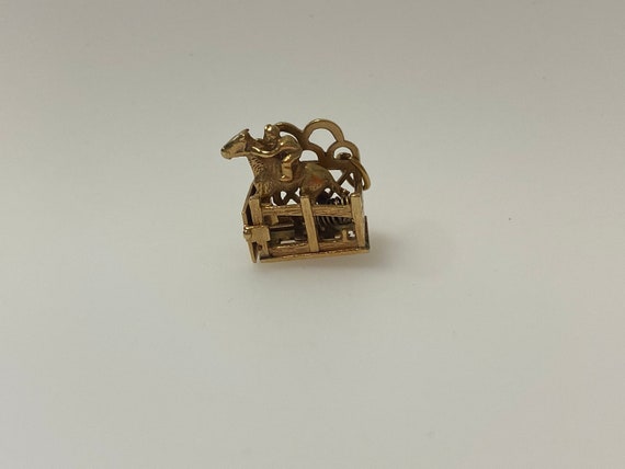 Vintage 14k yellow gold "they're off" horse racin… - image 2