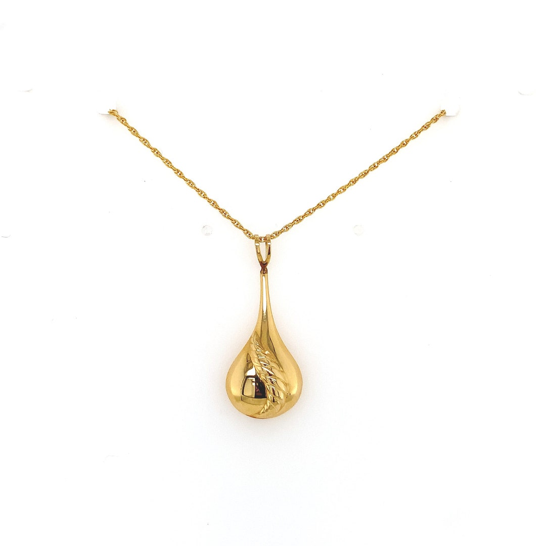 Vintage 14K Yellow Gold Drop Shaped Pendant Necklace Etsy
