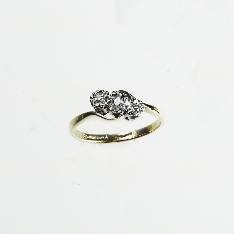 Vintage 1950/'s 3 Stone Diamond Bypass Engagement Ring .10ct