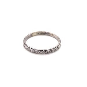 Vintage 1920’s 18k white gold orange blossom engraved stackable wedding band