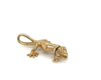 Vintage 14k yellow gold Gecko Charm