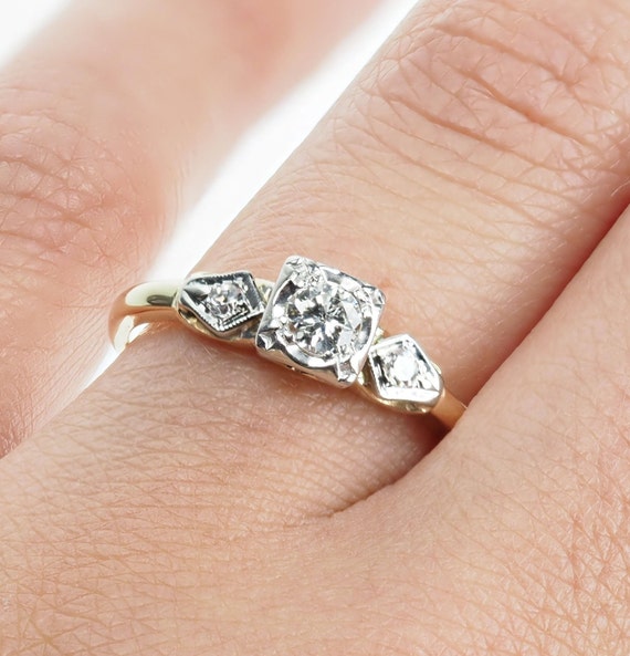 Vintage 1940's Art Deco Diamond Engagement Ring .… - image 6