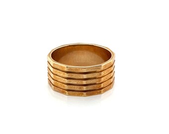 Anillo Acanalado En Oro Amarillo 14 Kilates. – Nacional Monte De Piedad