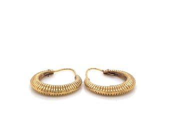 Vintage 18k Yellow Gold Hoop Earrings
