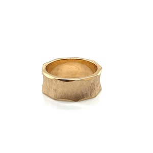 Vintage 14k Yellow Gold Wide Concaved Band