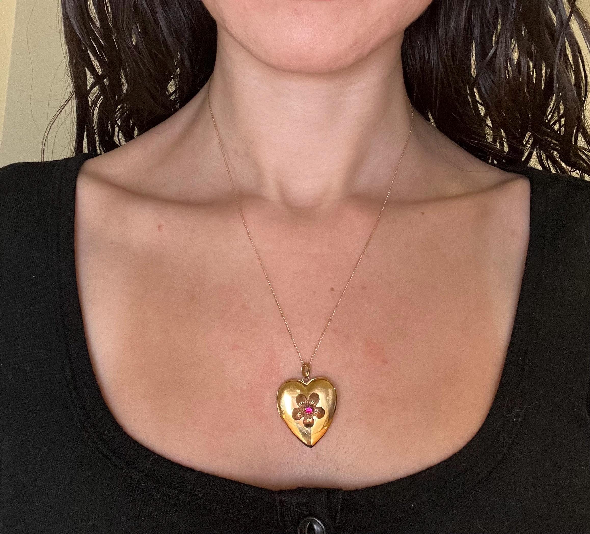 1940年代ヴィンテージ 10Kゴールド ハート型ロケットネックレス：バラ 