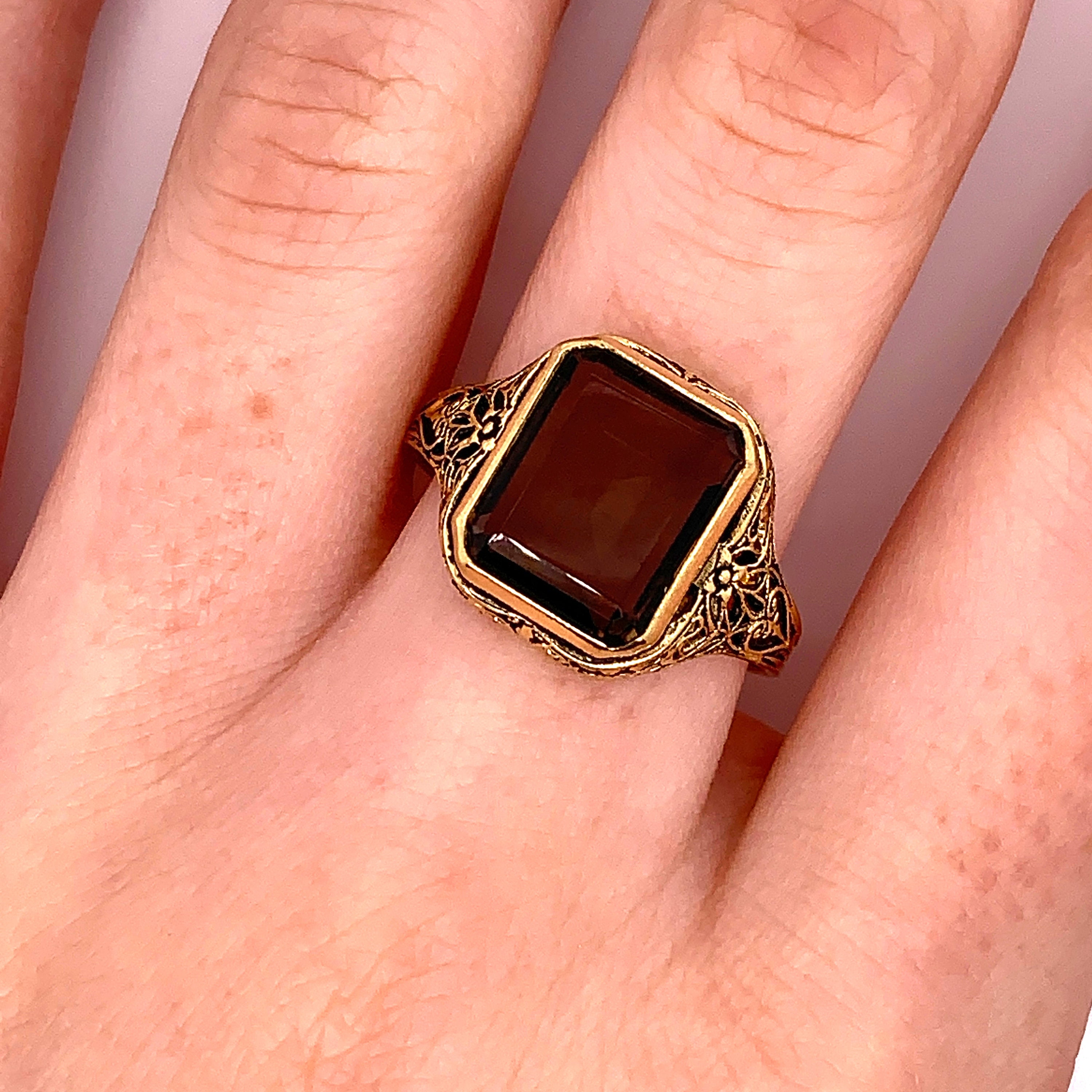 Vintage 1940's 10k Yellow Gold Brown Rectangular Stone Ring Vintage 1940's 10k Yellow Gold Brown Rectangular Stone Ring