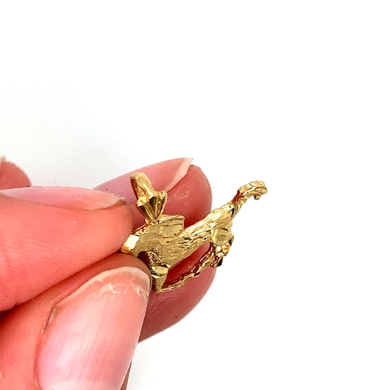 Vintage 14k yellow gold unicorn charm pendant - image 3