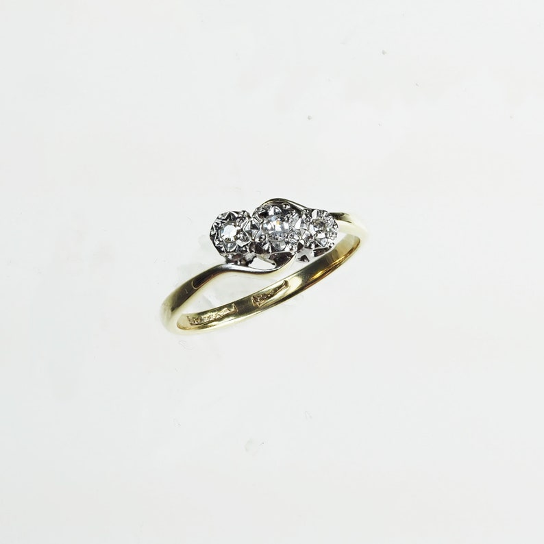 Vintage 1950/'s 3 Stone Diamond Bypass Engagement Ring .10ct