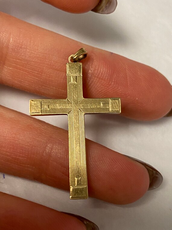 Vintage 10k yellow gold cross - image 2