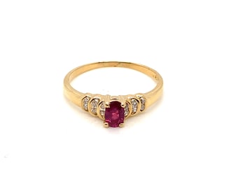 Vintage 18K Yellow Gold Natural Ruby and Diamond Ring