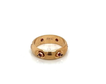 Vintage 14k Yellow Gold Garnet Flower Gold Band