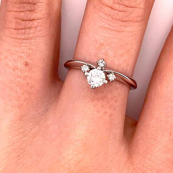 Vintage 1960s Flower Design Engagement Ring .36ct - image 10