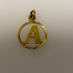 Vintage 14k yellow gold &quot;A&quot; charm
