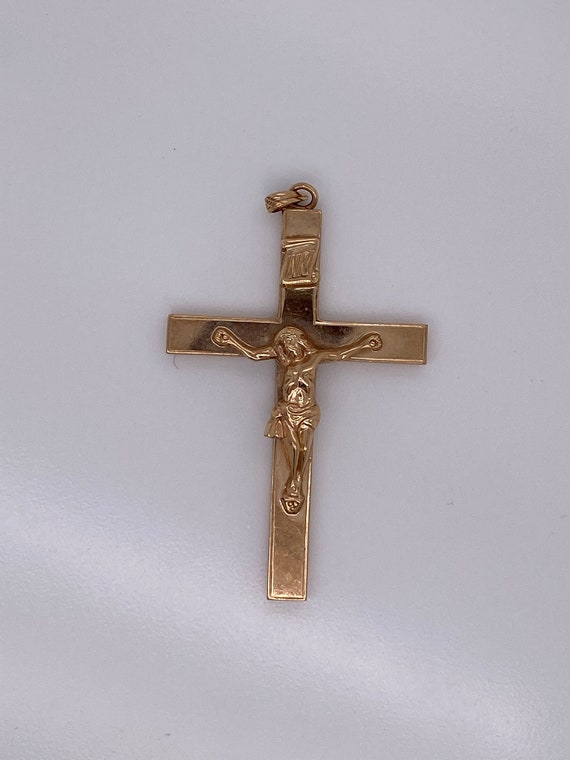 Vintage 10k yellow gold large cross with Jesus, l… - image 1