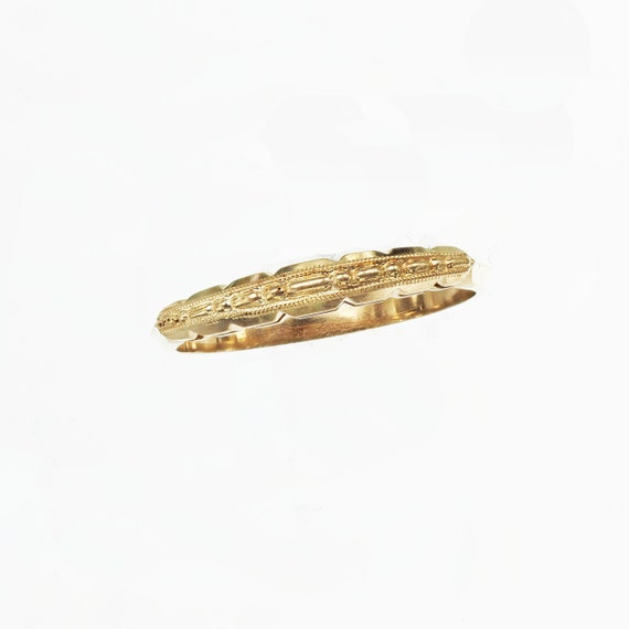 Vintage 1940's Yellow Gold Engraved Band - image 6