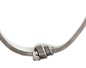 Naszyjnik choker z 14-karatowego białego złota z diamentowym akcentem