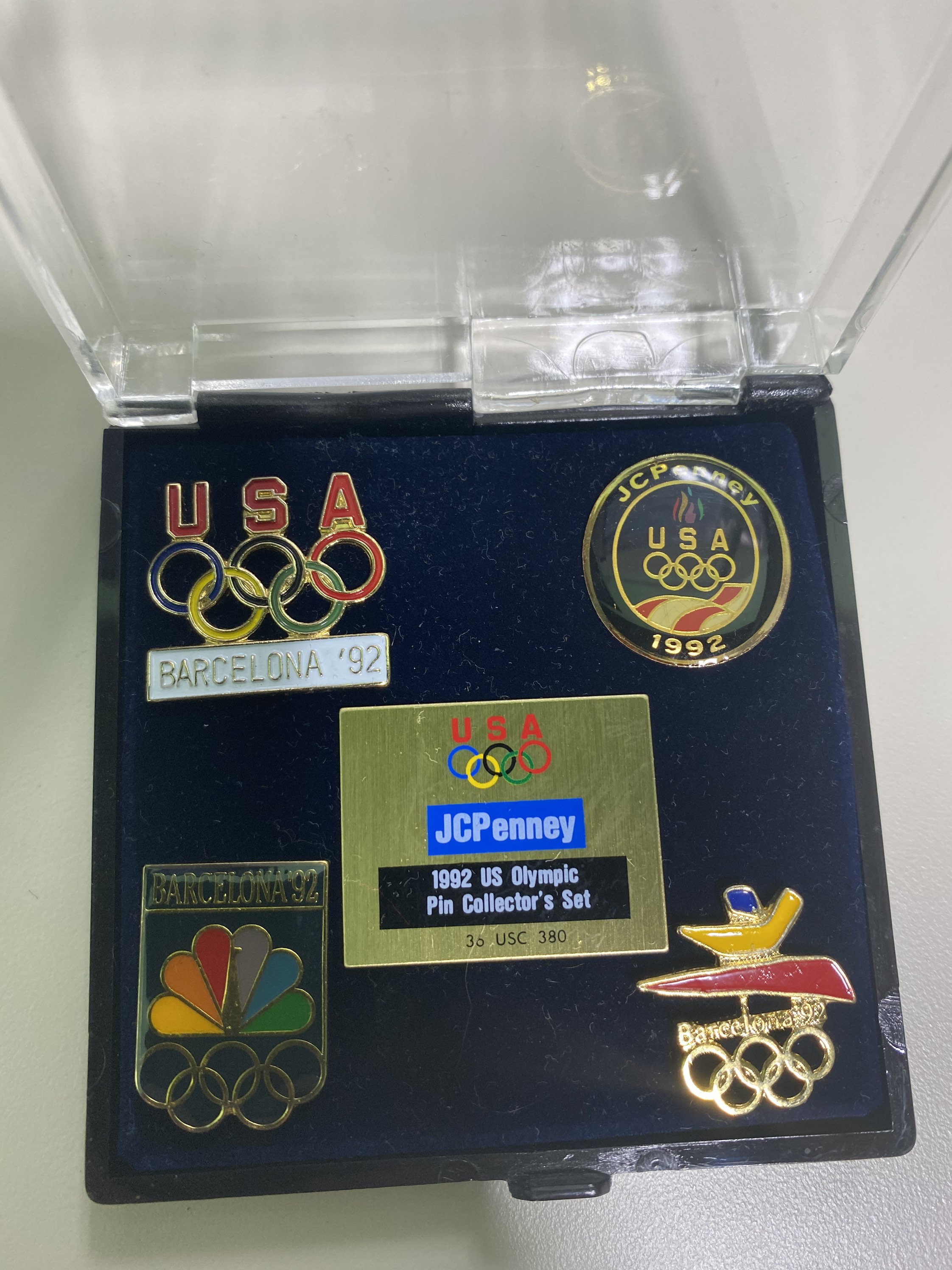 1992 オリンピック ピンバッジヴィンテージ ブローチ、米国冬季