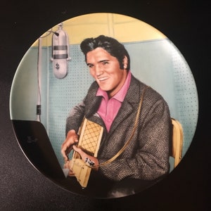 Elvis Presley Looking at a Legend Plate Limited Edition No 11796A