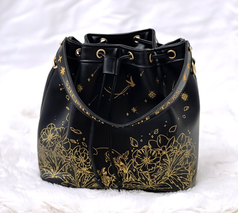 FFXIV Heartbloom Bucket Bag: Bloodspiller Black image 1