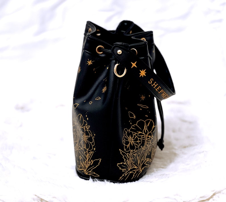 FFXIV Heartbloom Bucket Bag: Bloodspiller Black image 5