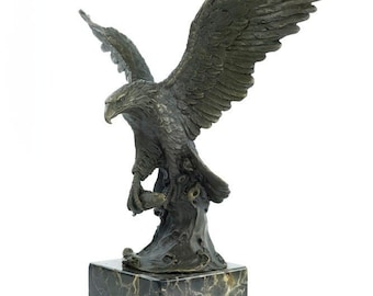 Sculpture d'aigle pêcheur en bronze Figurine d'art animalier Statue d'aigle en bronze