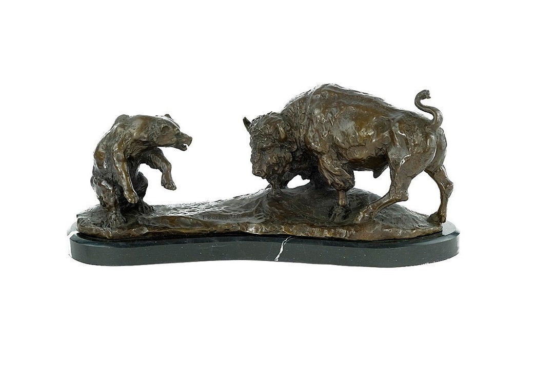 Large Bronze Sculpture of a Bear Fighting a Bison Animal Art - Etsy Large Bronze Sculpture of a Bear Fighting a Bison Animal Art - Etsy
