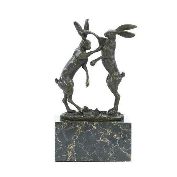Bronze Sculpture of Two Boxing Hares Bronze Animal Art Figurine Fighting Hares Statue Hunting Collectable Animal Decoration Bunnies Art