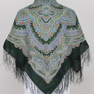 NEW WITH TAGS! Authentic Original Pavlovo Posad Shawl 100% Wool Scarf 89x89 cm 35x35 inches russian scarf Wrap Woolen Fringe gift 1926-9