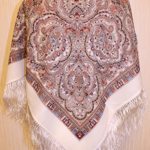 NEW WITH TAGS! Authentic Original Pavlovo Posad Shawl 100% Wool Scarf 89x89 cm 35x35 inches russian scarf Wrap Woolen Fringe gift 529-8