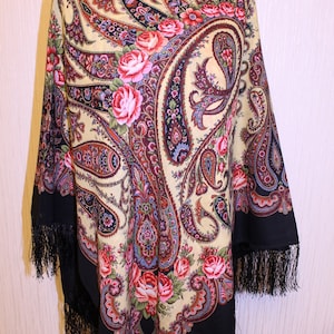 NEW WITH TAGS! Women Authentic Original Pavlovo Posad Shawl 146x146 cm 57x57 Floral Warm Soft 100% Wool russian scarf Wrap Cape Gift 1567-18